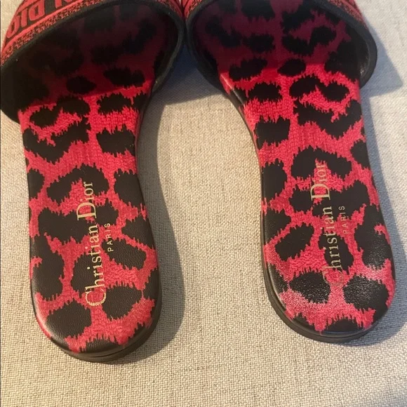 Dior Red and Black Patterned Slides - Picture 4 of 7